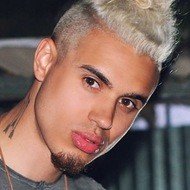 Coyo T, 30 (R＆B歌手)