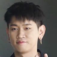 Crush, 31 (R&B歌手)