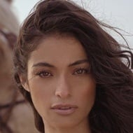 Cynthia Senek, 33 (Attrice TV)