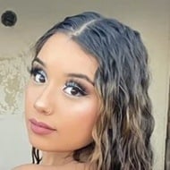 Dafne Cruz, 24 (TikTok Star)