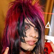 Dahvie Vanity, 39 (流行歌手)