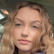 Daisy Morris, 23 (Звезда Youtube)