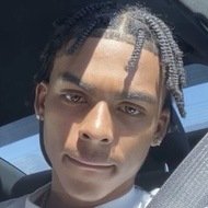 Da'lane Jones, 21 (Estrella de YouTube)
