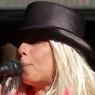 Dale Bozzio, 70 (流行歌手)