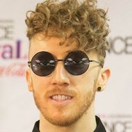 Daley, 34 (R＆B歌手)