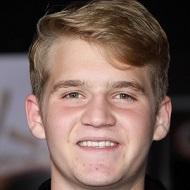 Dalton Gray, 28 (Attore TV)