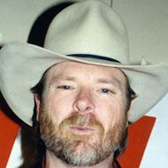 Dan Seals (1948 - 2009) (乡村歌手)