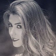 Daniela Basso, 34 (Nữ diễn viên Opera)