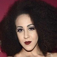 Danielle Steers, 34 (Attrice di scena)