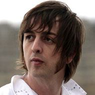 Danny Goffey, 50 (Барабанщик)