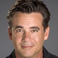 Daran Norris, 59 (Doblador)