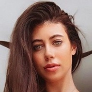 DARBY ELYSE, 28 (Model)