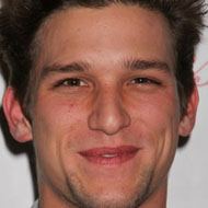 Daren Kagasoff, 36 (Actor de Televisión)