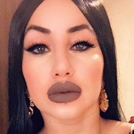 Darine Hounaine, 39 (Instagram Star)