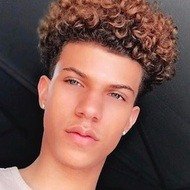 Darion Lee, 24 (Estrella de Instagram)