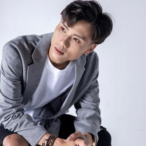 Dat Villa, 29 (TikTok明星)