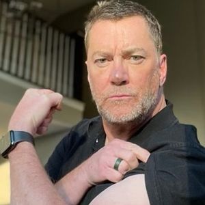 Dave Ryan, 61 (Presentatore radiofonico)