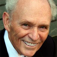 David Cryer, 89 (Actor de Teatro)