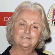 David Emanuel, 72 (时装设计师)