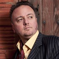 David Gogo, 56 (Guitarrista)