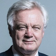 David Michael Davis, 76 (Chính trị gia)