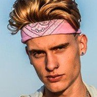 Davidal VK, 26 (Instagram Star)