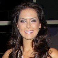 Débora Lyra, 36 (Model)