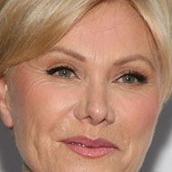 Deborra-Lee Furness, 68 (Actrice de cinéma)