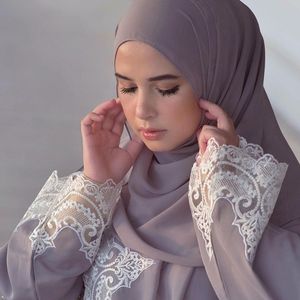 Deena Emir, 37 (企業家)