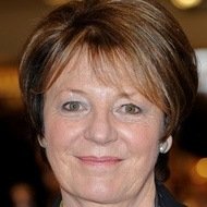 Delia Smith, 82 (厨师)
