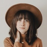 Delilah Paige Loeppky, 29 (YouTube明星)