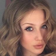 Denisse Peña, 24 (TV Actress)