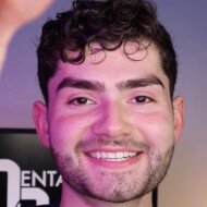 Dental Digest, 26 (TikTok Star)