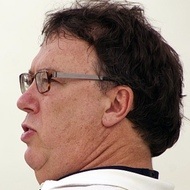 Derek Pringle, 67 (板球运动员)