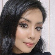 Diah Mastura, 43 (Blogger)