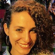 Diana Amarilla, 35 (流行歌手)