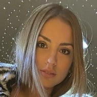 Diana Larume, 28 (TikTok明星)