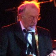 Dick Taylor, 82 (貝斯手)