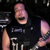 Dino Cazares, 57 (Guitarrista)