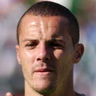 Djamel Mesbah, 39 (足球运动员)