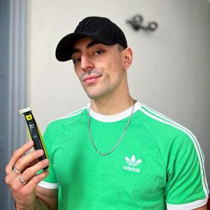 Djilsi, 28 (YouTube Star)