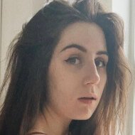 Dodie Clark, 30 (YouTube Star)
