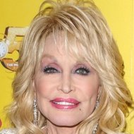 Dolly Parton, 79 (乡村歌手)