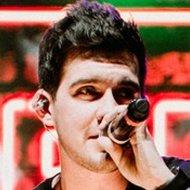 Drew Jacobs, 28 (Chanteur country)