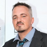 Dylan Avery, 41 (Drehbuchautor)