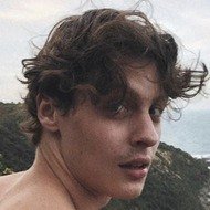 Dylan Rass, 24 (流行歌手)
