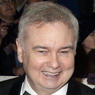Eamonn Holmes, 64 (電視節目主持人)