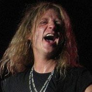 Ean Evans (1960 - 2009) (Bassist)