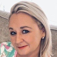 Edelle Beales, 46 (YouTube Star)