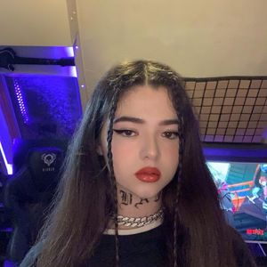 Eden Elf, 23 (Popsänger)